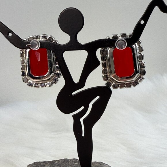 Vintage Red & Clear Glass Prong Set Rhinestone Pierced Earrings - Picture 7 of 7